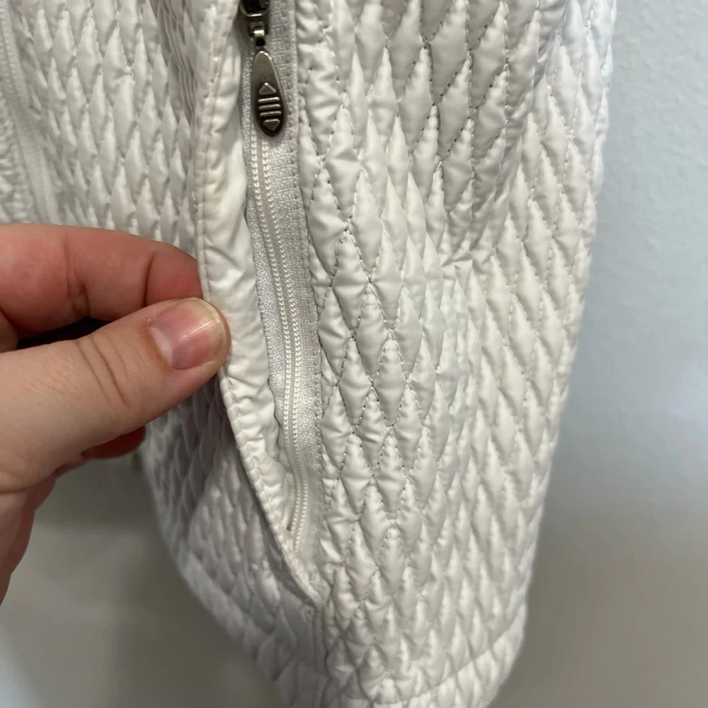 Columbia White Vest - Picture 8 of 12